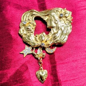 ❤️KIRKS FOLLY ART NOVEAU VICTORIAN STYLE LADY W/ RHINESTONES & 3 CHARMS BROOCH